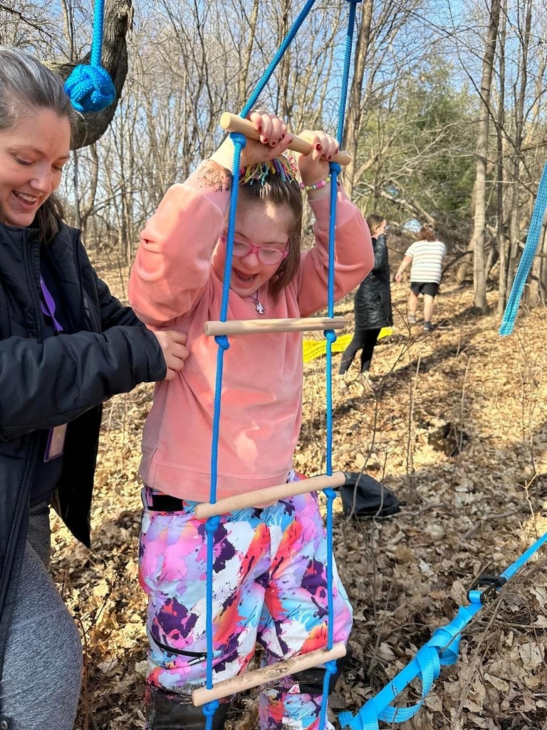 🌞Embracing the Winter Heatwave in Wisconsin! 🌲 The weather hit nearly 50 degrees in early February, so we seized the moment! The communication room tackled the ninja course in the school forest, soaking in the unexpected warmth and having a blast!  💜 🌞