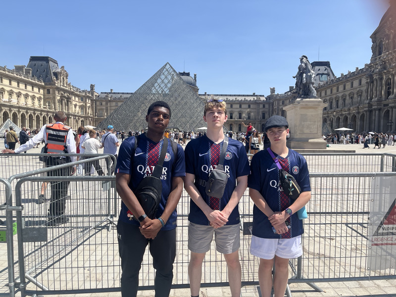 EHS At Louvre