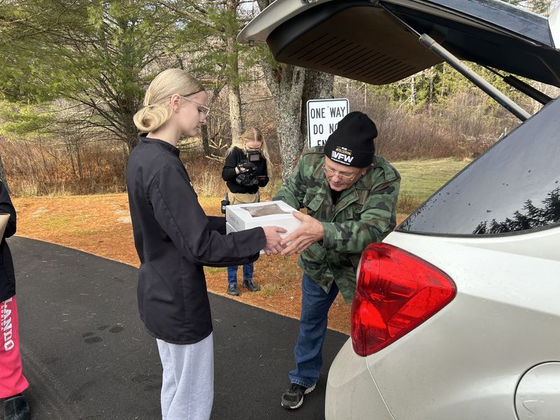 HCTC - VFW - Pie Handoff