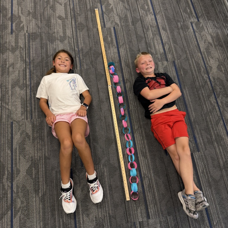 kids measuring 