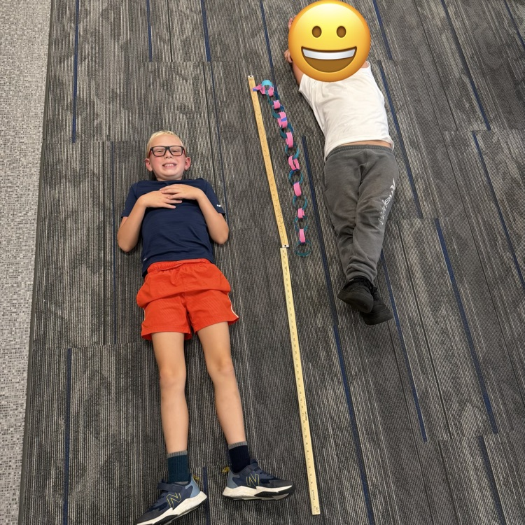 kids measuring 