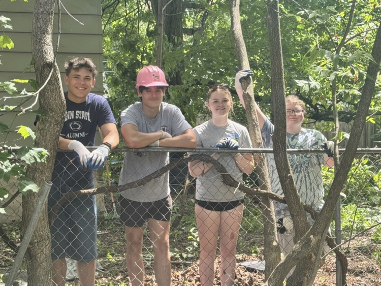 Students help Habitat for Humanity 