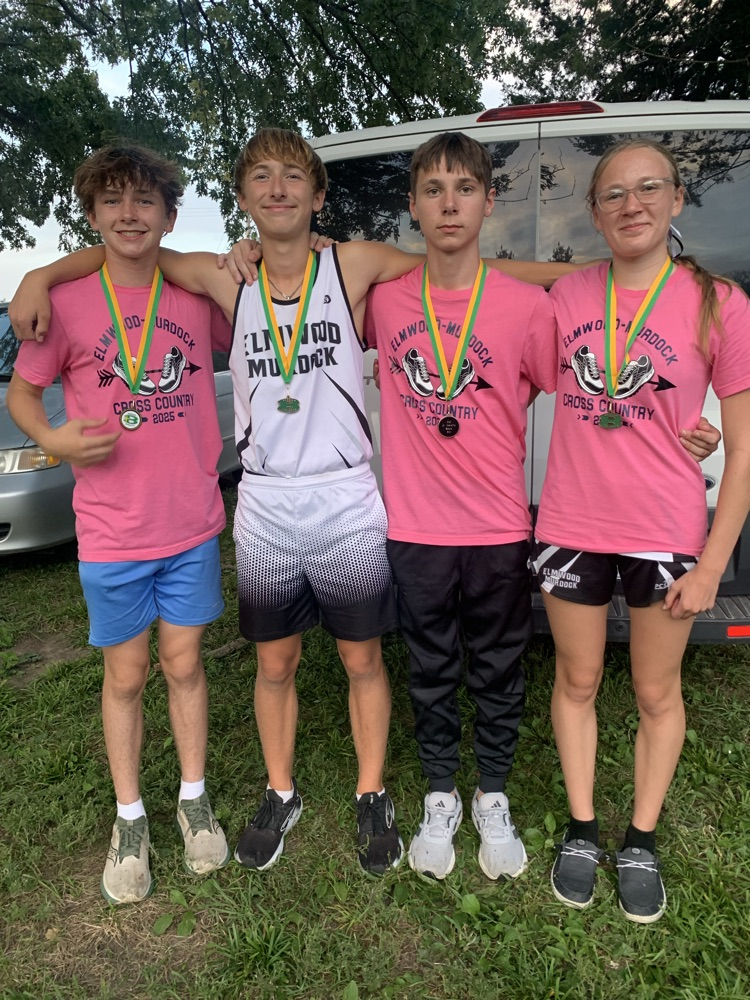 Medalists: Kellen N. (JH B, 1st), Christian B. (HS B V 4th), Evan H. (HS B JV 5th), Hailee M. (HS G V 15th).