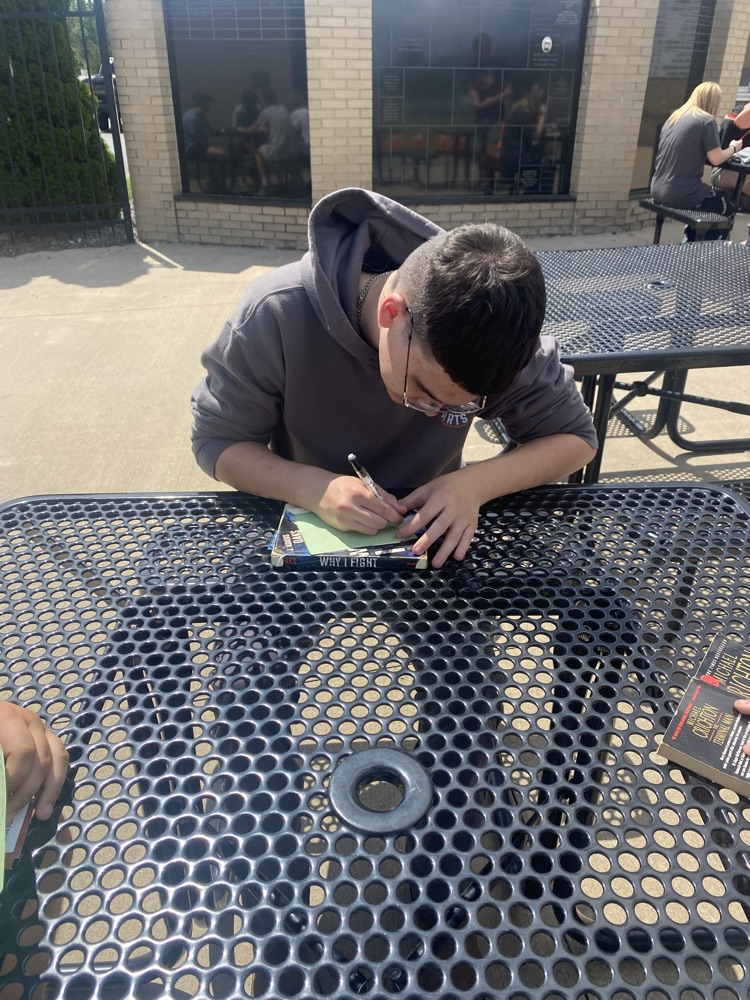 ✍️