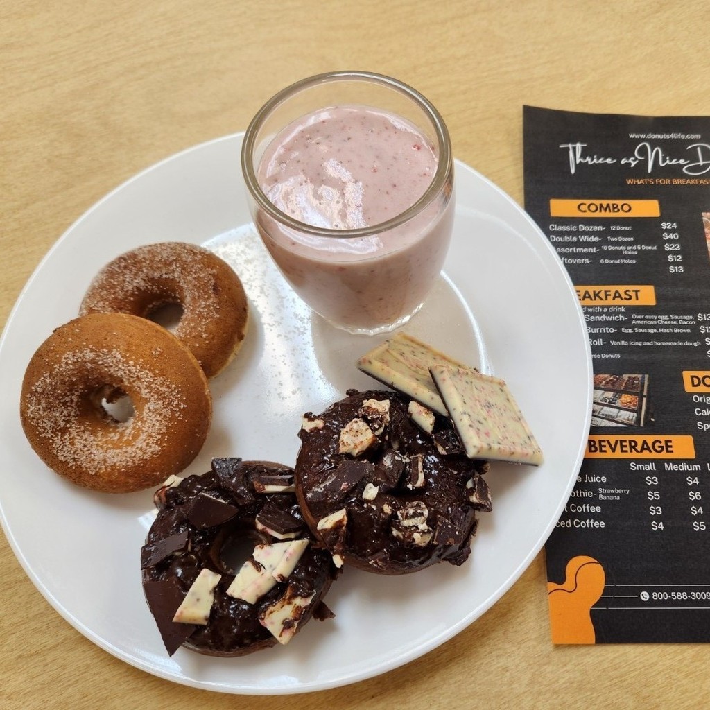 5th Hour Foods 2 made Chocolate peppermint donuts, nutmeg sugar donuts, and strawberry smoothies