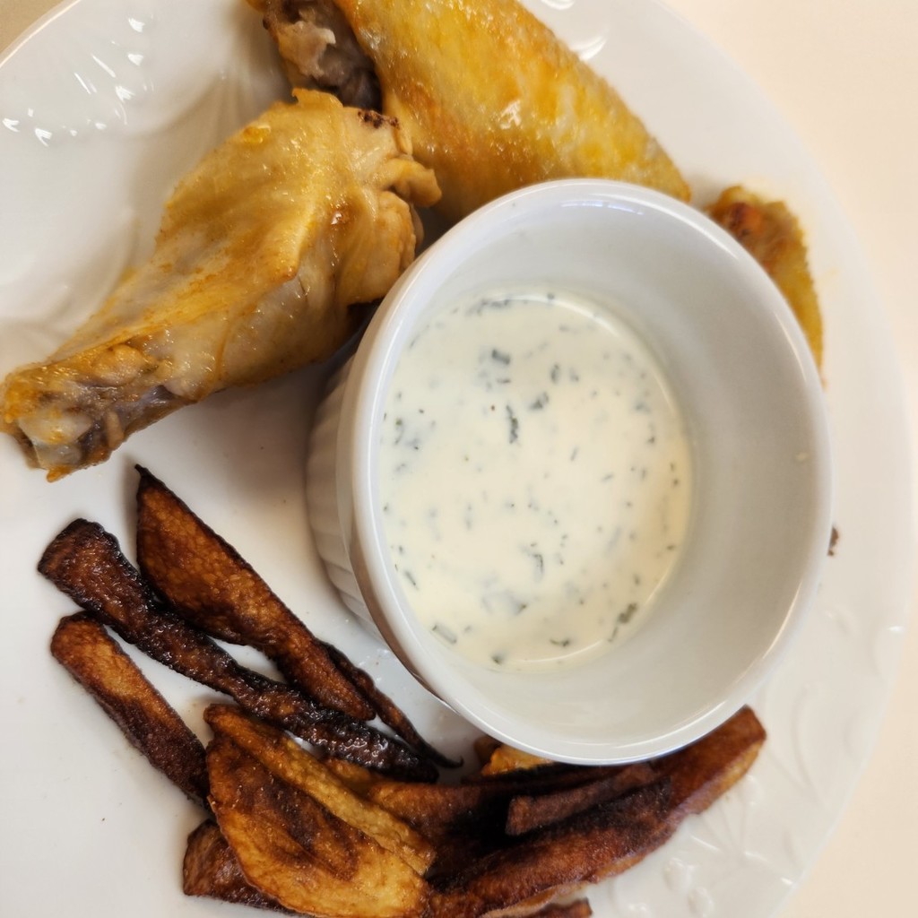 3rd Hour Foods 2 Hot Wings and Fries