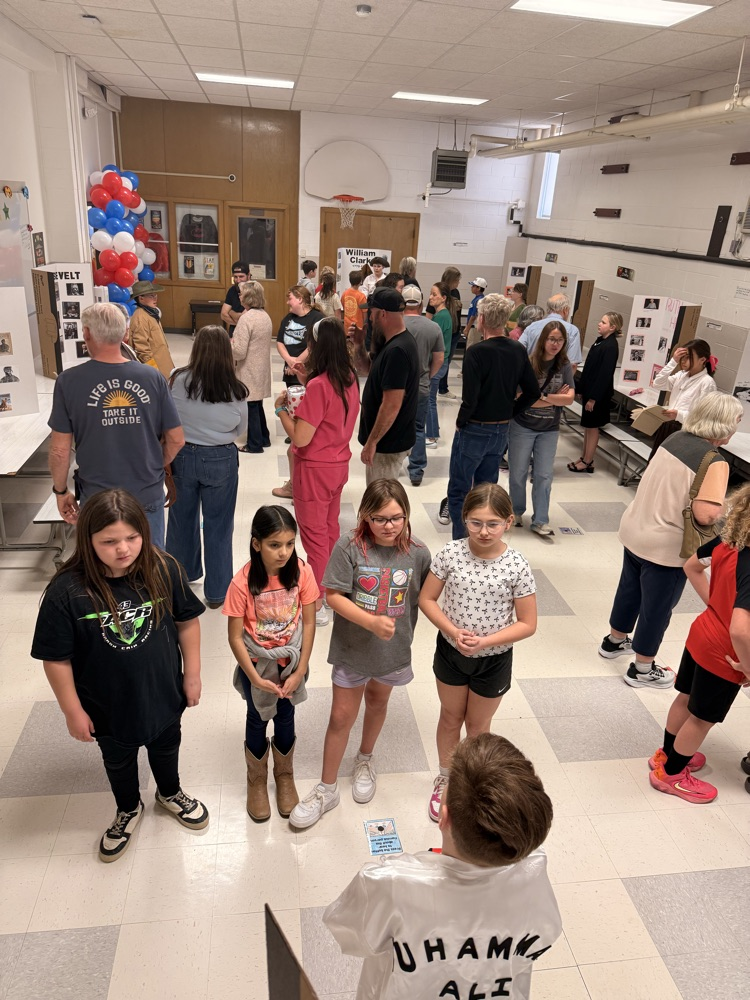 5th grade class Living Wax Museum