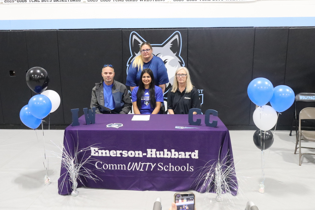 Kiya signing