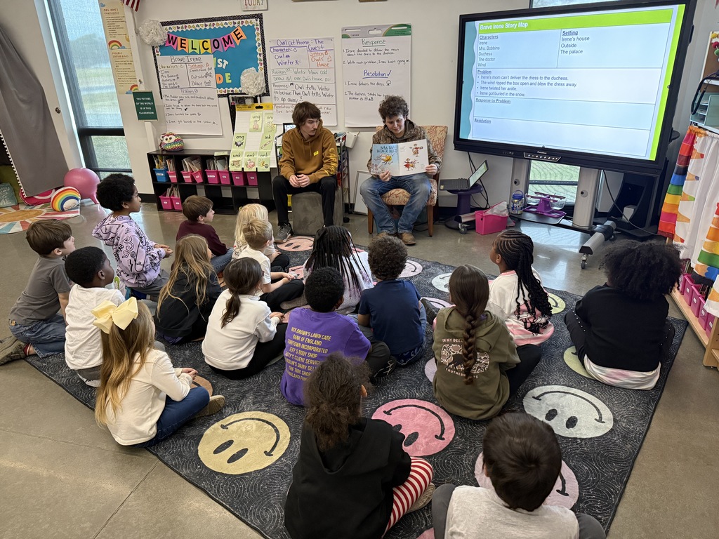 EHS FFA Students Reading to EES Students