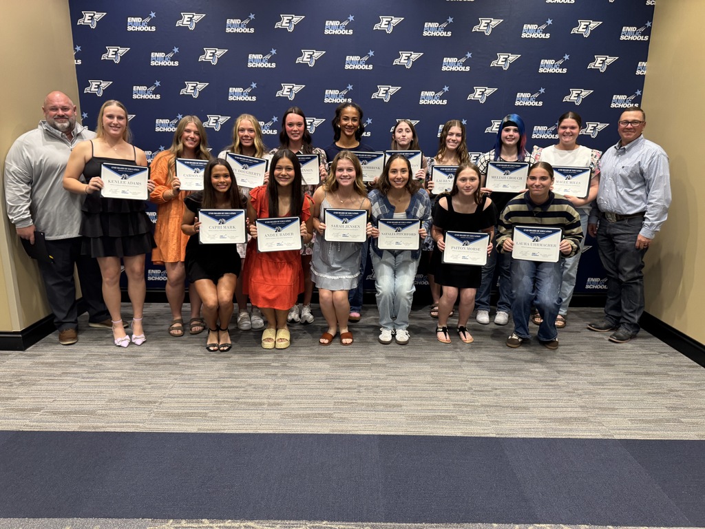 EHS Varsity Softball – Academic Achievement Kenlee Adams, Carson Chain, Gracie Combrink, Annabelle Cotton, Meliah Crouch, Lizy Dougherty, Lauren Jensen, Sarah Jensen, Parker Lofton, Capri Mark, Macee Mills, Lybbi Moore, Paiton Morse, Kaylee Nelson, Palmer Pasby, Cassidy Patterson, Natalia Pitchford, Andee Rader, Zoe Robinson, Laura Uhrmacher