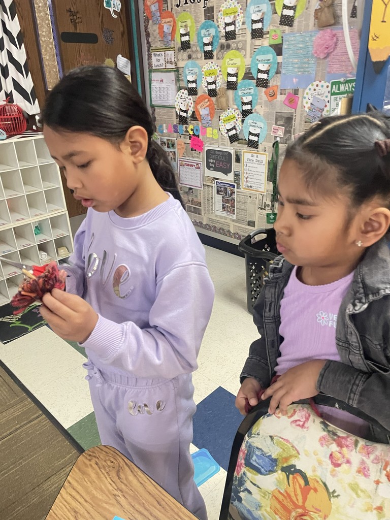 Valentine bag decorating