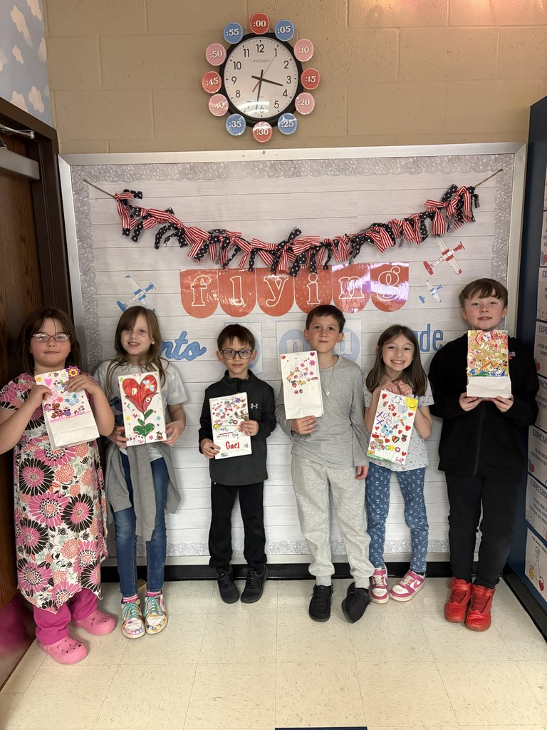 Valentine bag decorating