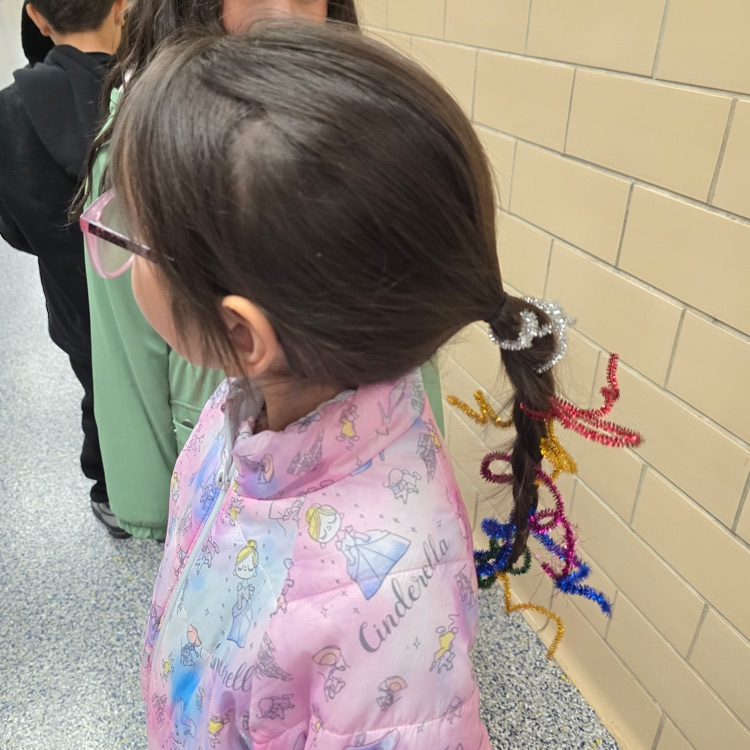 Read Across America, Crazy Hair and Hat Day💙🦁💛