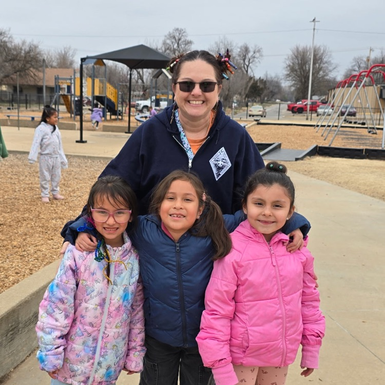 Read Across America, Crazy Hair and Hat Day💙🦁💛