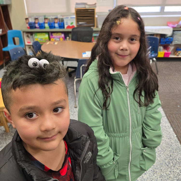 Read Across America, Crazy Hair and Hat Day💙🦁💛
