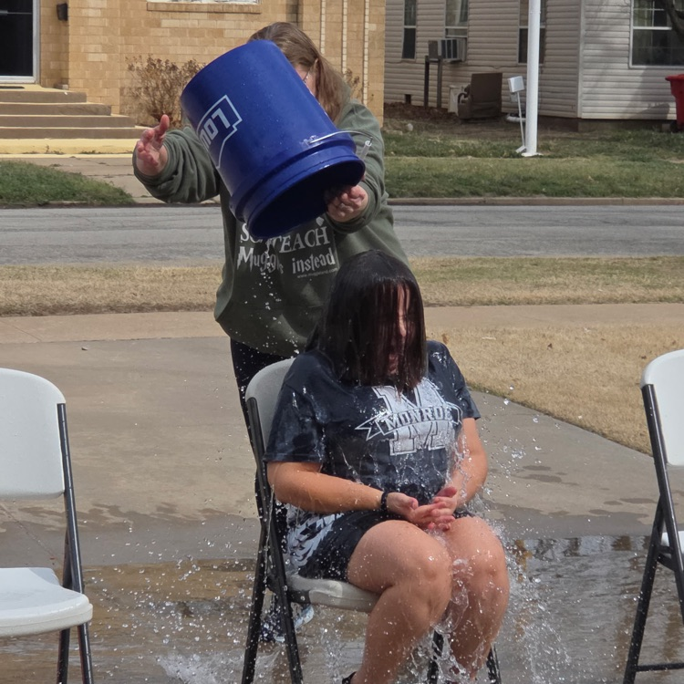 Special Olympics-Polar Plunge. Thanks, Mrs. Kala for your support!💛🦁💙
