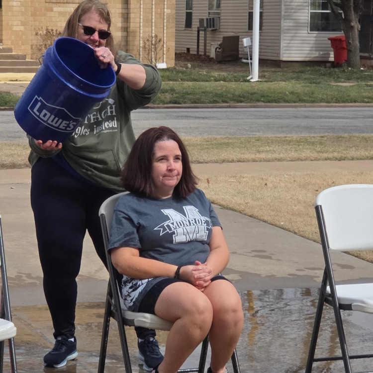 Special Olympics-Polar Plunge. Thanks, Mrs. Kala for your support!💛🦁💙