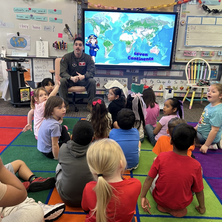 Thank you to Pilot Alex for telling our kinder Lions more about math and aerospace!💛🦁💙