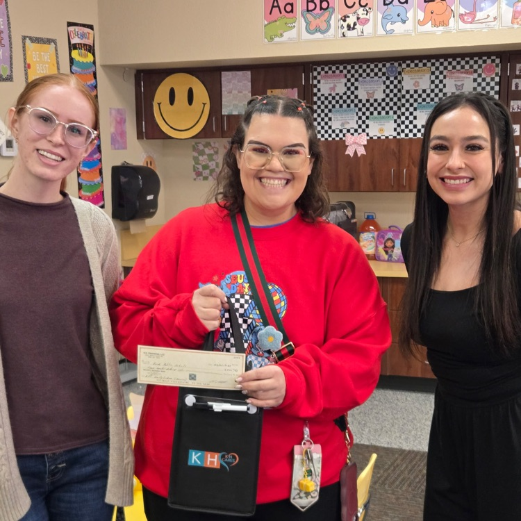 Congrats to Miss Cordova for being the KH Financial Teacher of the Month. She received a donation for her classroom.💛🦁💙