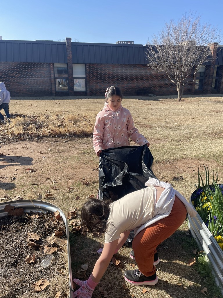 Mrs. Days 2nd grade getting ready for Spring planting
