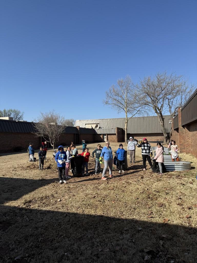 Mrs. Days 2nd grade getting ready for Spring planting