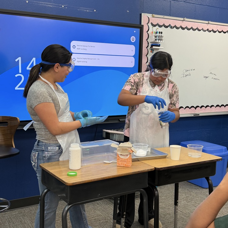 Fifth graders test which substances change in science.💛🦁💙