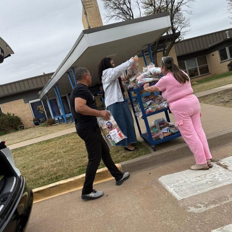 Thank you to Iglesia Pentecostal La Peña De Horeb for adopting Monroe! We appreciate this group filling a need.