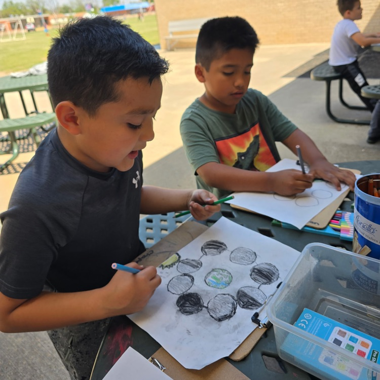 Firsties study the phases of the moon.💛🦁💙