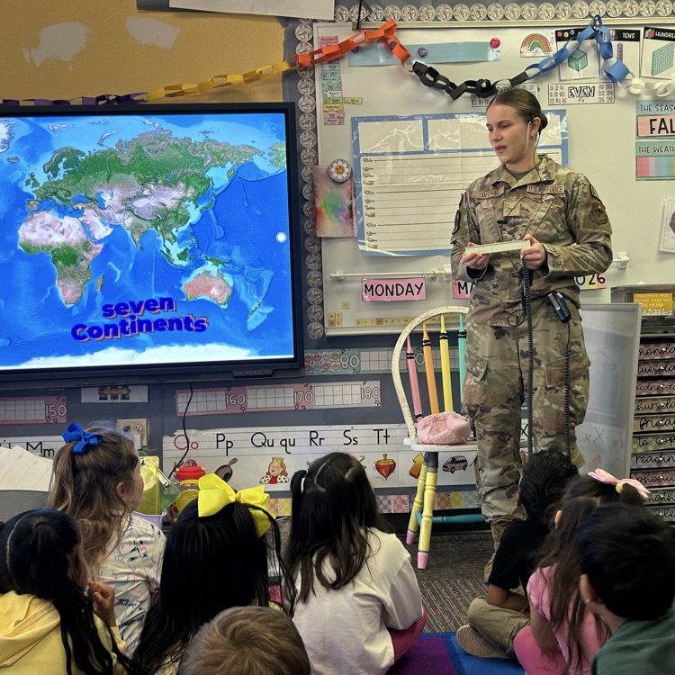 Lucie Bednar, Vance AFB air traffic controller, gave our Kinder Mini-Lions BIG IDEAS about flight and math.💛🦁💙