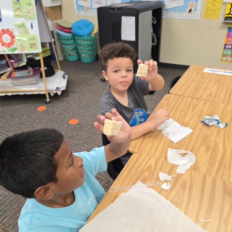 Firsties practice equal parts!💛🦁💙