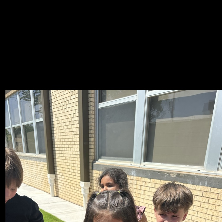 First and second grade Lions release their butterflies after learning about the butterfly life cycle.💙🦁💛