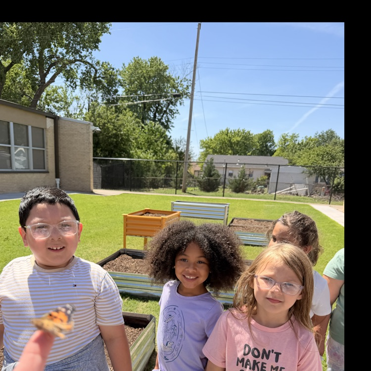 First and second grade Lions release their butterflies after learning about the butterfly life cycle.💙🦁💛