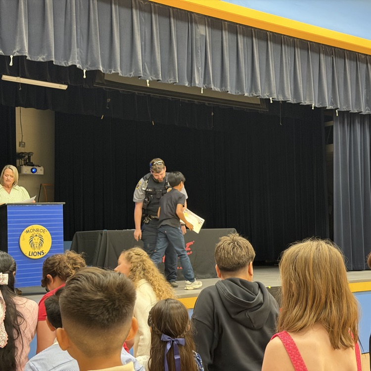 5th Grade DARE Graduation