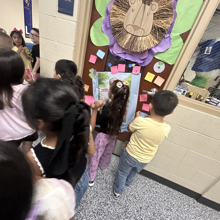 Kinder Lions ABC Countdown continues! "I" is for ice pop. "K" is for kindness.💛🦁💙