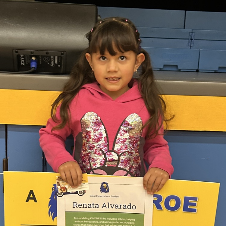 GE Showcase...honoring students and staff who have displayed the following Life Principles-attitude, perseverance, integrity, kindness, and responsibility. 💙🦁💛