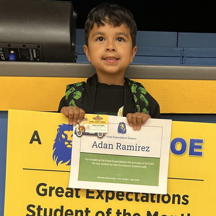 GE Showcase...honoring students and staff who have displayed the following Life Principles-attitude, perseverance, integrity, kindness, and responsibility. 💙🦁💛