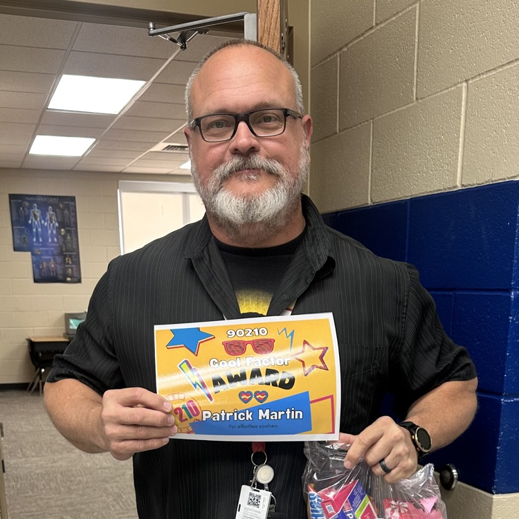 Teacher Appreciation Week...90s style!💙🦁💛