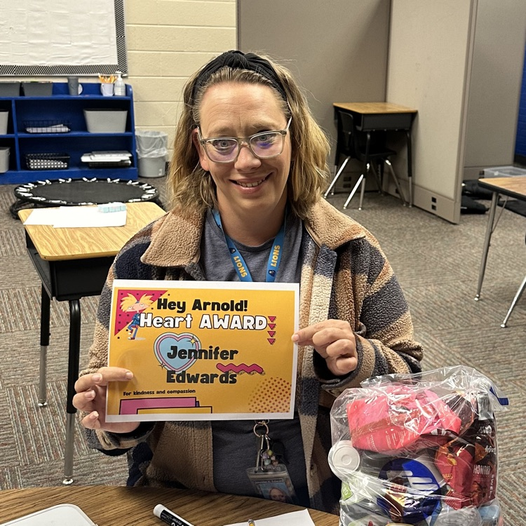 Teacher Appreciation Week...90s style!💙🦁💛