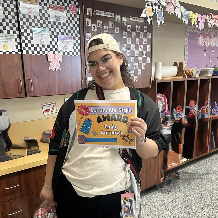 Teacher Appreciation Week...90s style!💙🦁💛