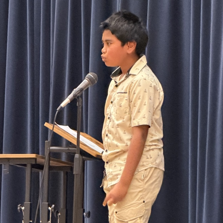 Monroe hosted its first Poetry Slam where second through fifth grade students were chosen to perform based on poems they wrote or found in class. Special thanks to Miss Smolen for organizing this event.💛🦁💙