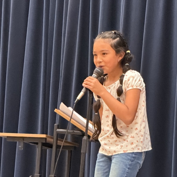 Monroe hosted its first Poetry Slam where second through fifth grade students were chosen to perform based on poems they wrote or found in class. Special thanks to Miss Smolen for organizing this event.💛🦁💙