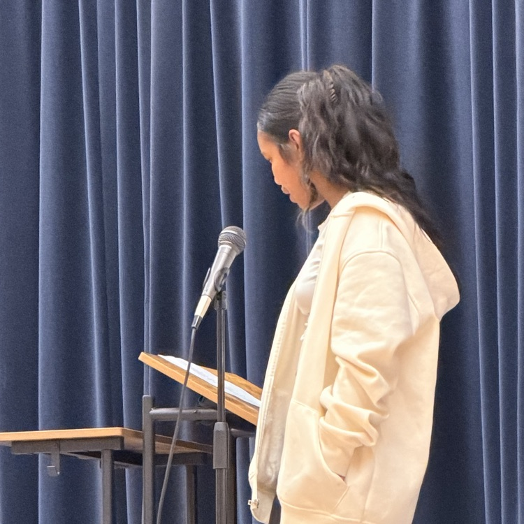 Monroe hosted its first Poetry Slam where second through fifth grade students were chosen to perform based on poems they wrote or found in class. Special thanks to Miss Smolen for organizing this event.💛🦁💙