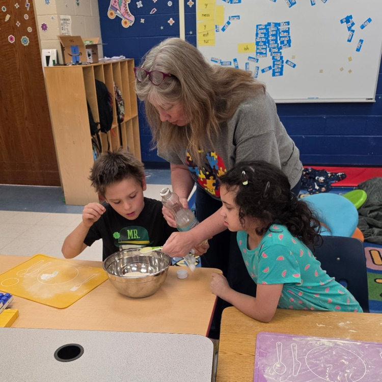 Our OT providers helped Ms. Johnston and Mrs. Peterson's classes make play doh.💙🦁💛