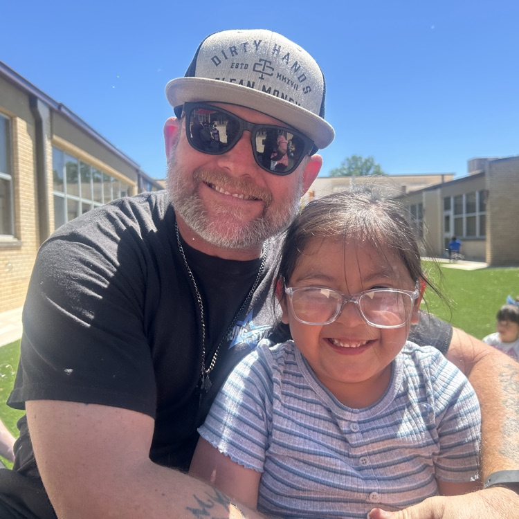 Kinder end-of-year family picnic💙🦁💛