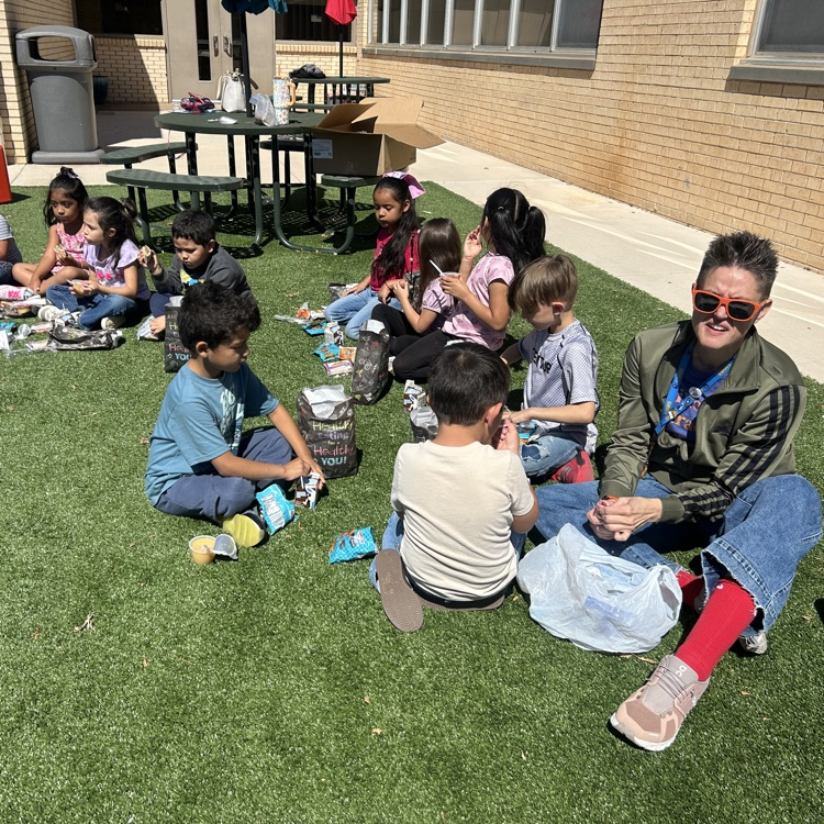 Kinder end-of-year family picnic💙🦁💛