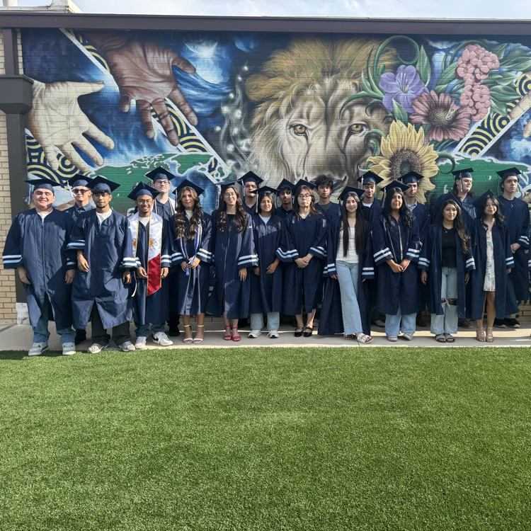 Congrats to the former Monroe Lions who graduate from EHS this weekend!💙🦁💛