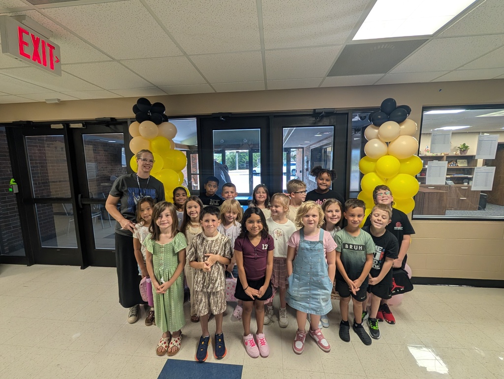Ms. McCarter's class in the hallway by the office