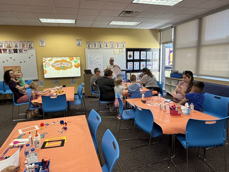Monroe hosted a PK Parent Night to introduce curriculum and to give families a chance to ask questions about their mini-Lions' day.💛🦁💙