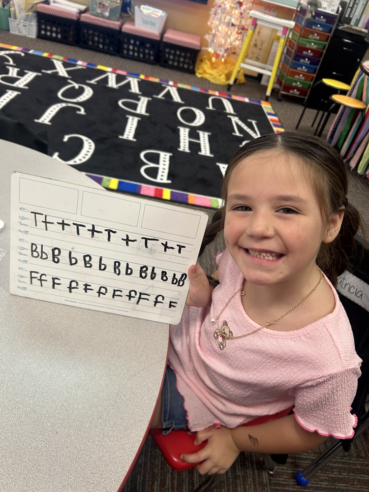 kinder mini-Lions get ready for FUNdations.💛🦁💙