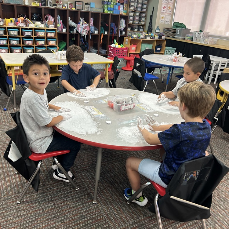 Fun review of Fundations!💙🦁💛